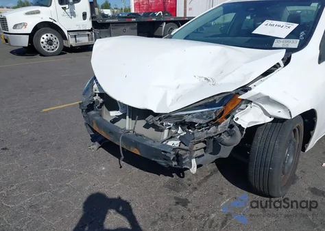 2018 Toyota Corolla Le из США, поврежденный, VIN 2T1BURHE8JC104521